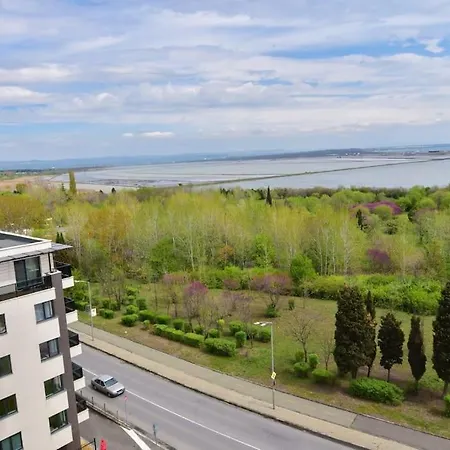 Apartment Sea Garden Studio. Free Parking *