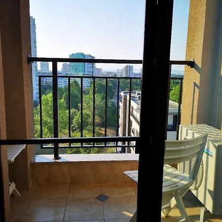 Sea Garden Studio. Free Parking Apartment *